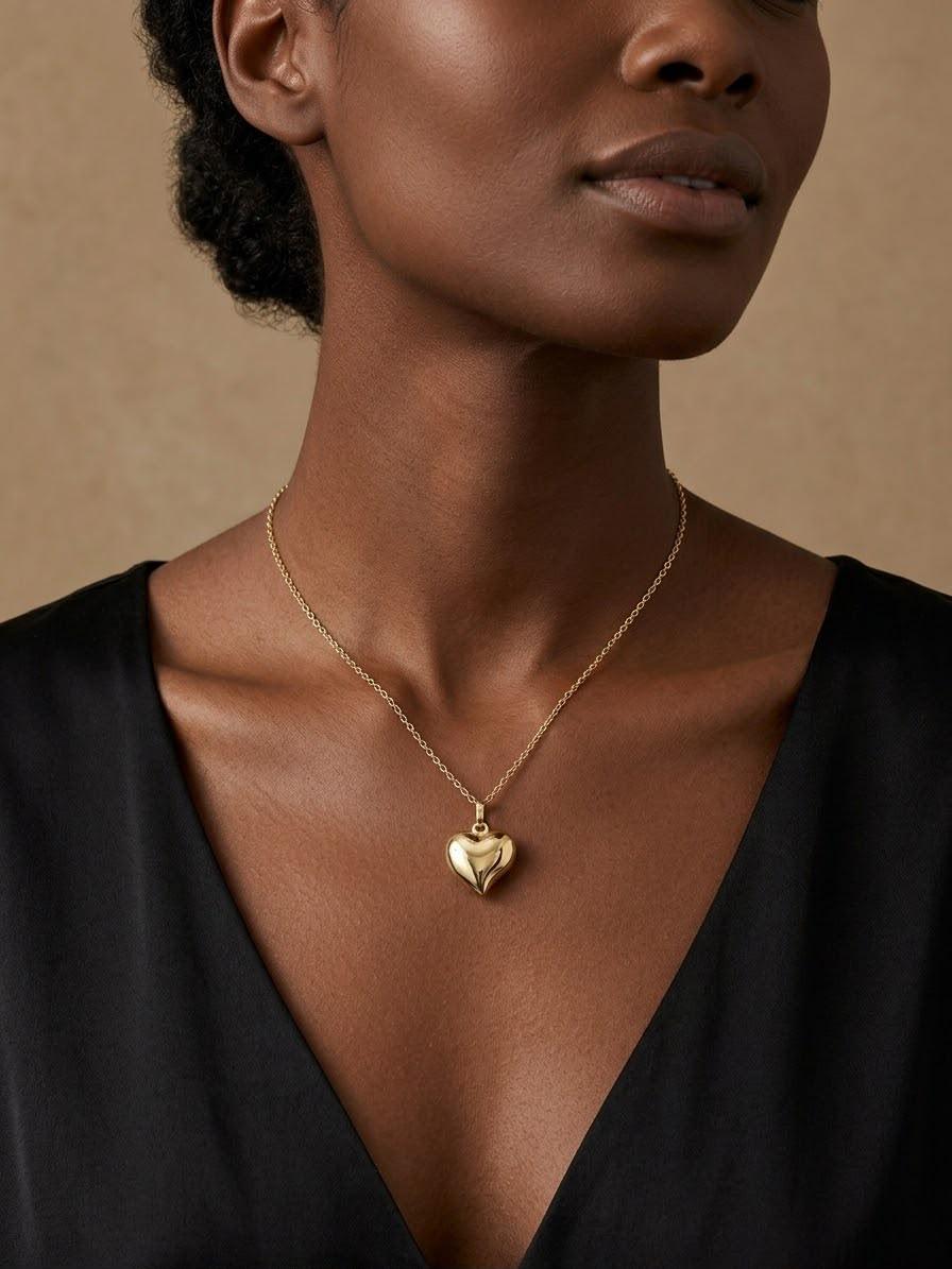 750 Neck-chain And Love Pendant thumbnail
