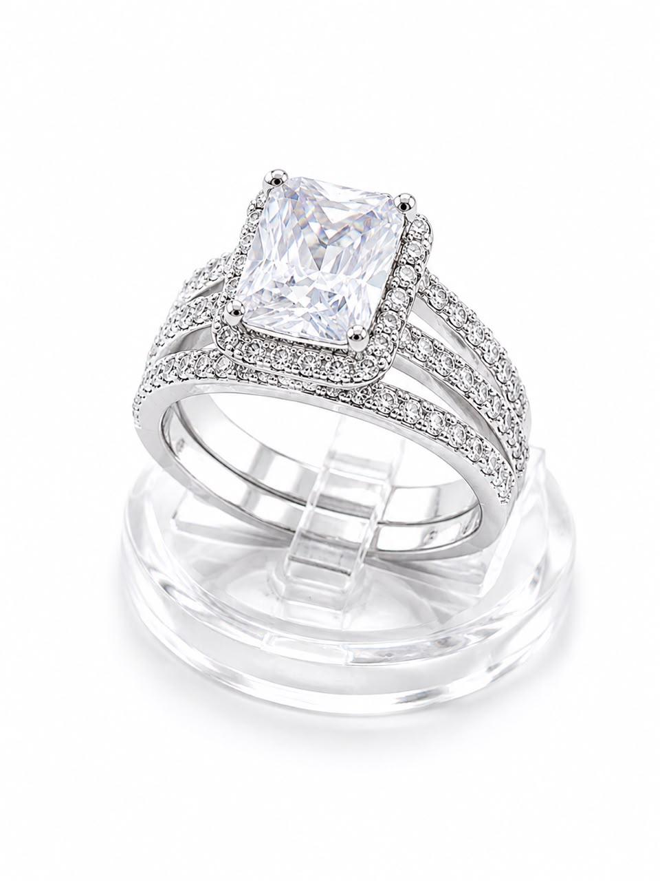 925 Riverbend Emerald-Cut Wedding Band