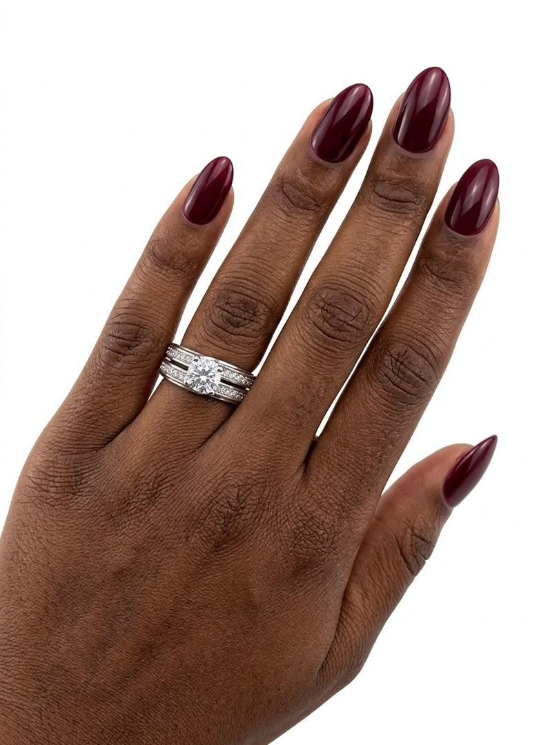 925 Round-Cut Solitaire Wedding Band thumbnail