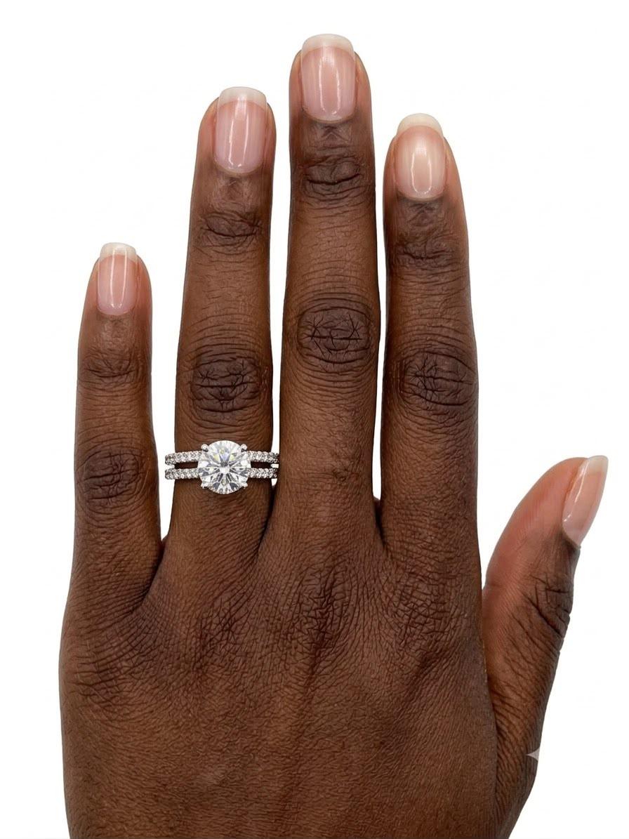 925 Round-Cut Clear Quartz Wedding Band thumbnail